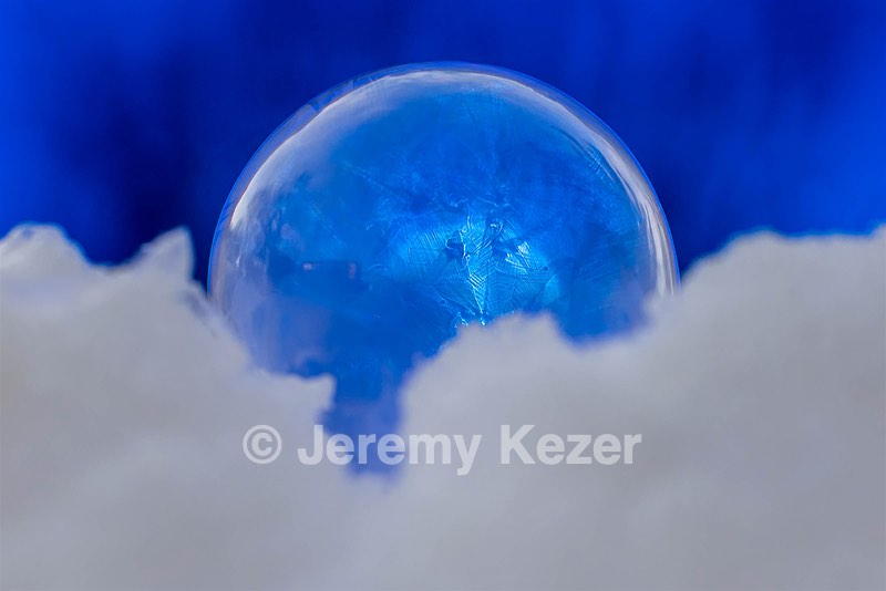 Frozen soap bubbles
