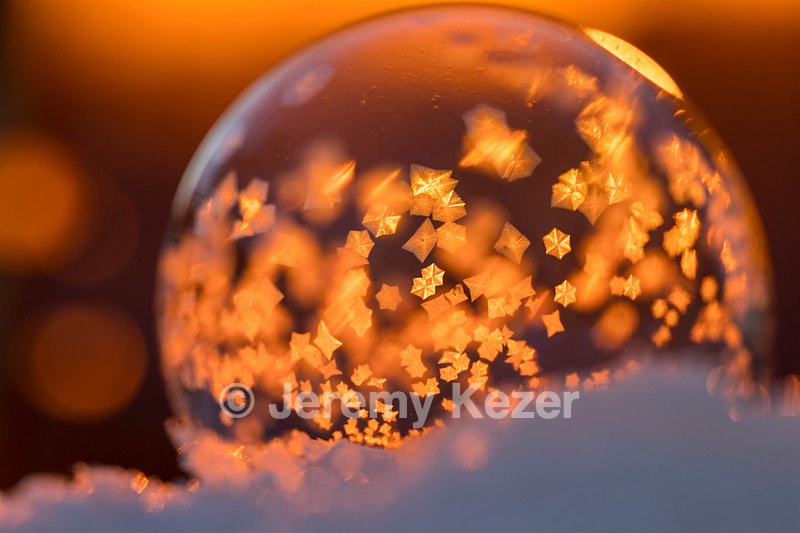 Frozen soap bubbles